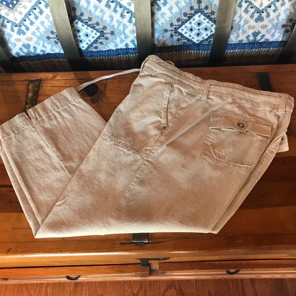 Linen Capris
